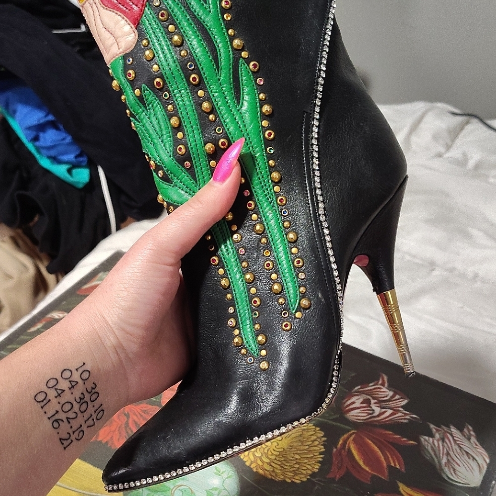 Gucci Floral Coffee Boots - Picture 8 of 10